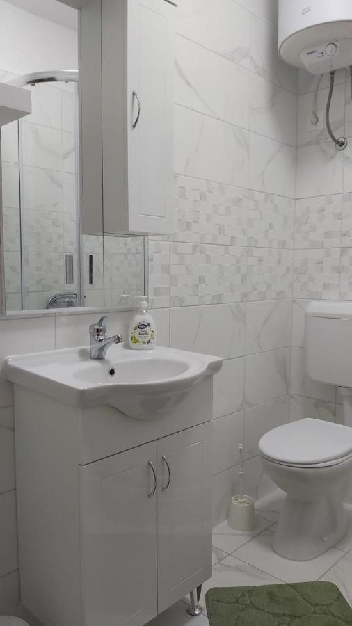 Apartments Nenad & Marija Pag Town Εξωτερικό φωτογραφία