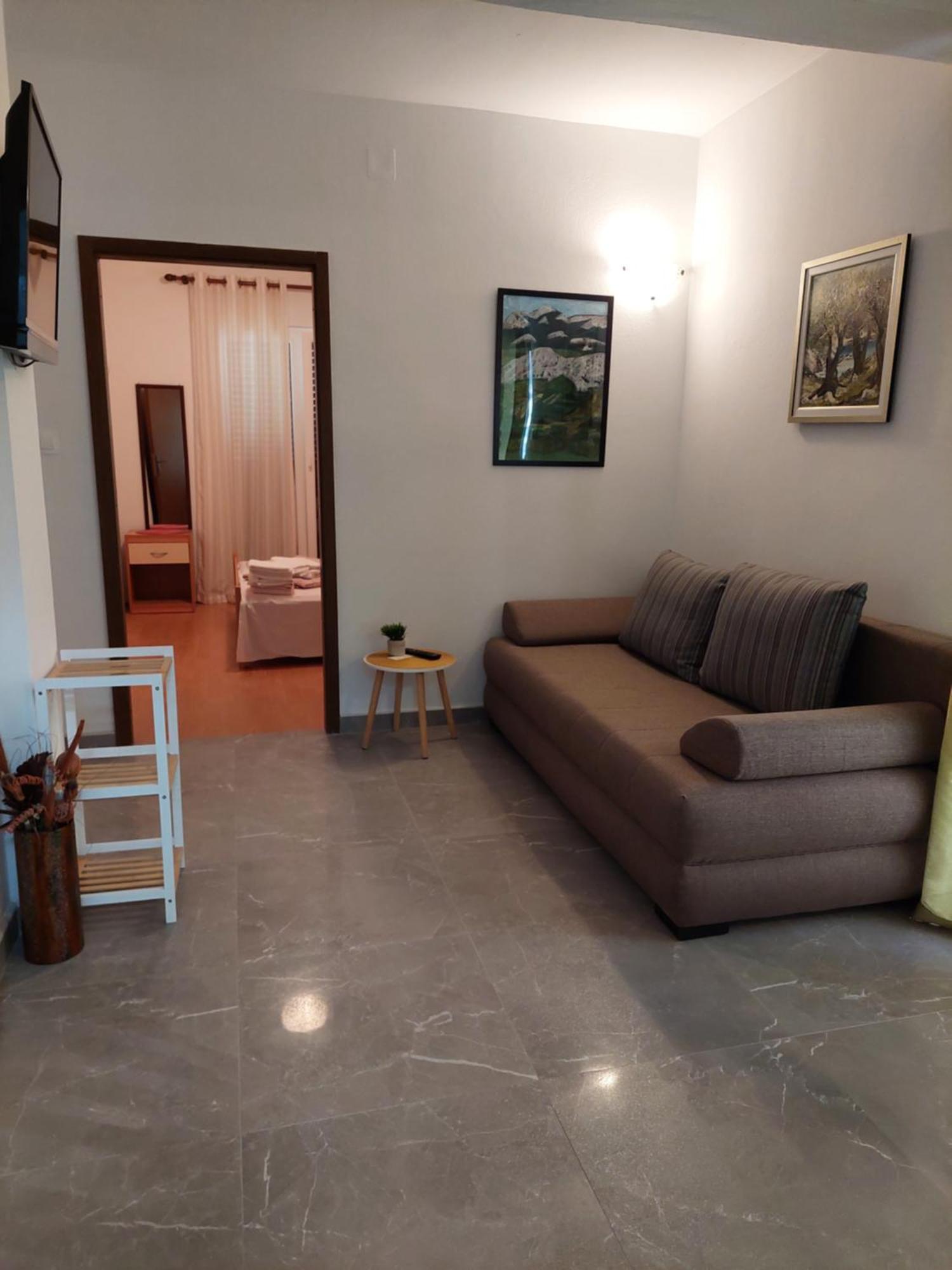 Apartments Nenad & Marija Pag Town Εξωτερικό φωτογραφία