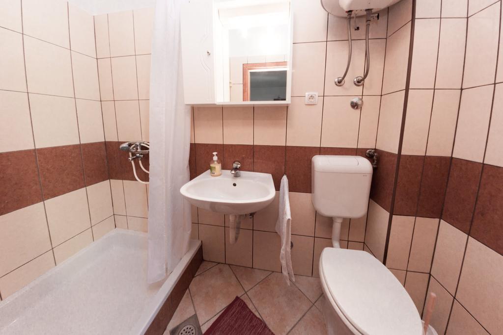 Apartments Nenad & Marija Pag Town Εξωτερικό φωτογραφία