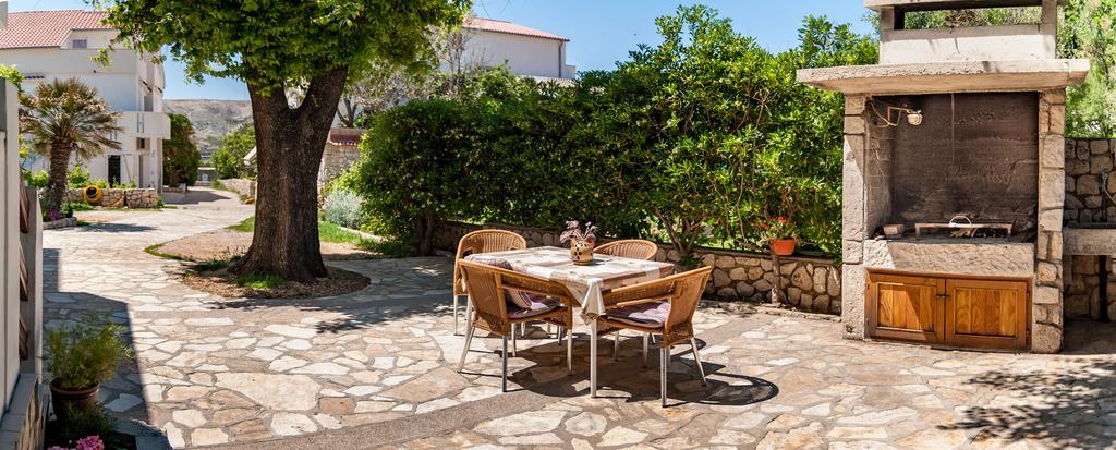 Apartments Nenad & Marija Pag Town Εξωτερικό φωτογραφία